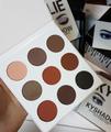 Продам тени Kylie Kyshadow
